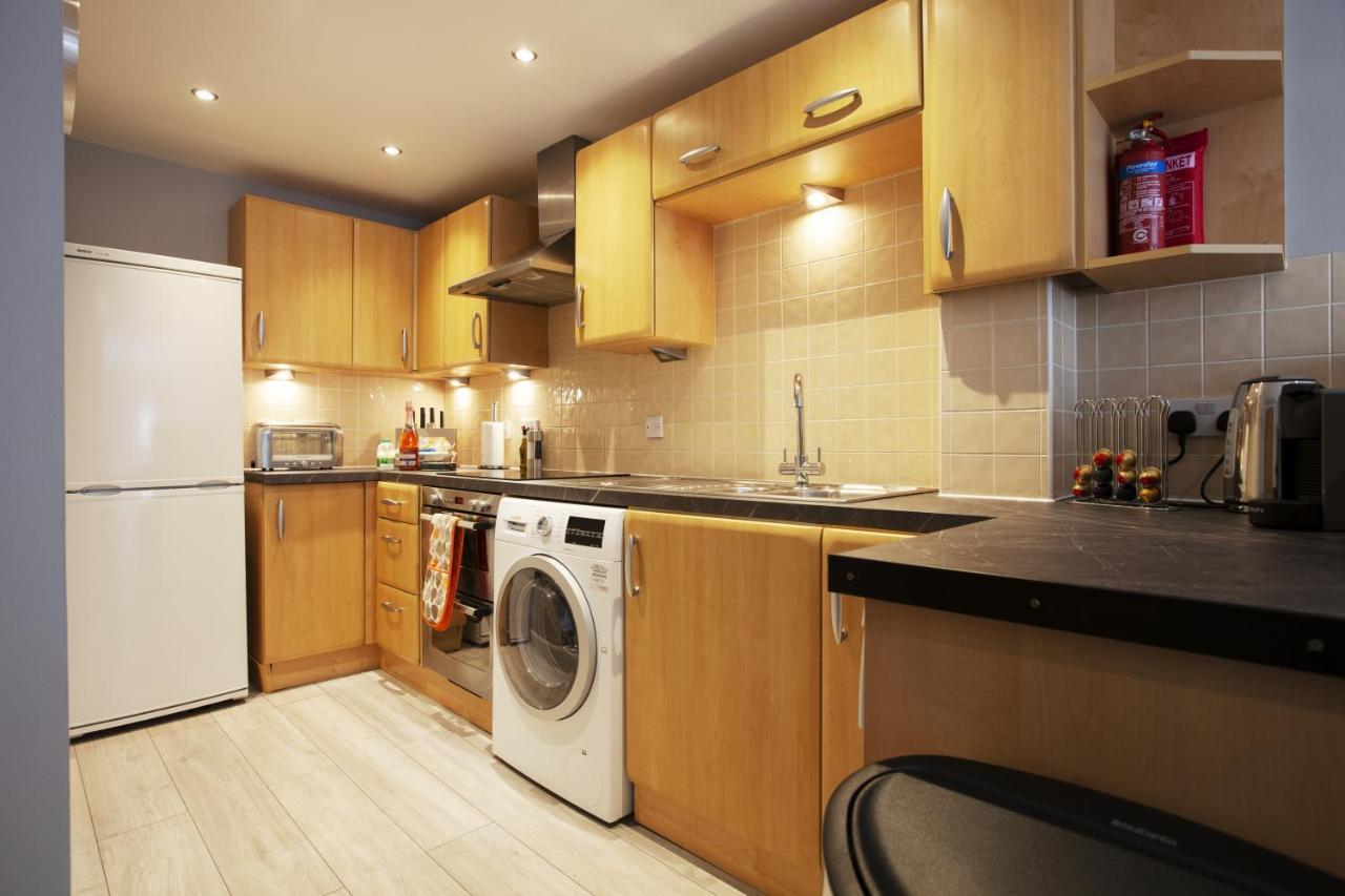 Urban Living'S - The Wesley Beautiful City Centre Apartment With Balcony Oxford Exterior photo